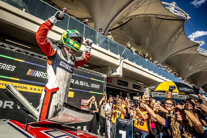Gabriel Casagrande conquistou a sua quarta vitória na temporada. Foto: Clayton Medeiros e Luciano Santos/ SIGCom