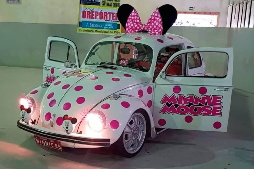 O Minnie Mouse é figura constante nos eventos de veículos antigos pelo Paraná e estados vizinhos. Foto: Arquivo pessoal